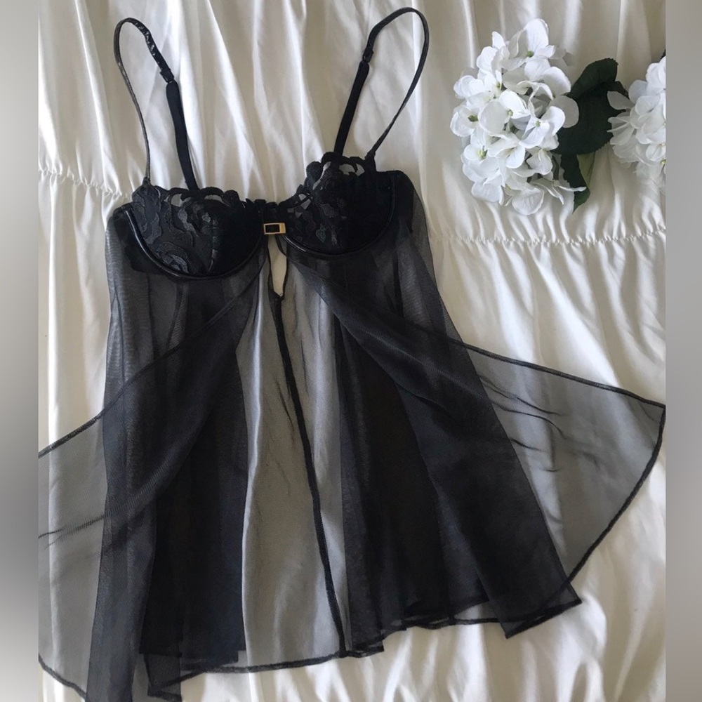 Bundle: 3 VS Lingerie items